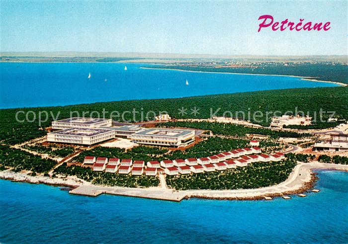 Petrcane Turisticko naselja Funia Skala Fliegeraufnahme