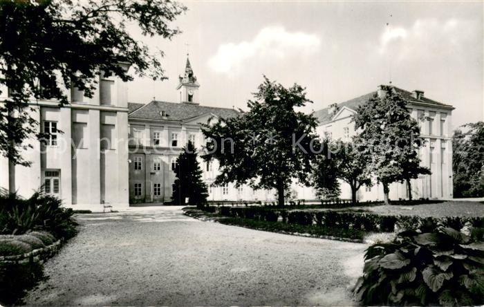 Theresienfeld Landesberufsschule des Handels Schulgebaeude