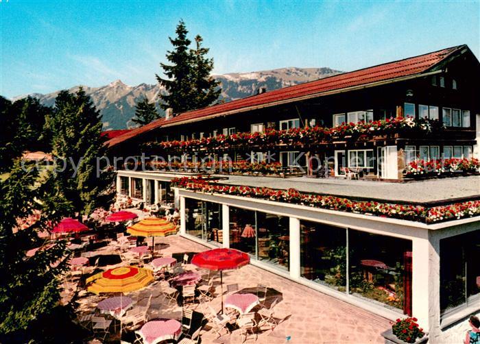 Sonthofen Oberallgaeu Kur- und Sporthotel Allgaeuer Berghof Terrasse