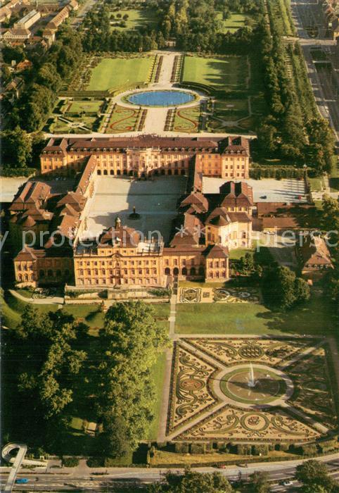 Ludwigsburg  Wuerttemberg Residenzschloss und Bluehendes Barock