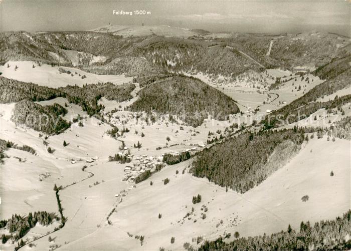 Menzenschwand Luftkurort Wintersportplatz im Schwarzwald Blick zum Feldberg