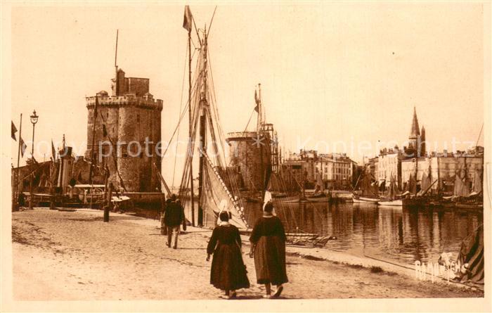 La Rochelle 17 Sortie du Port
