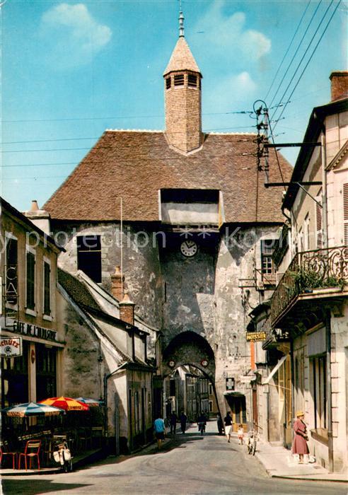 Ainay-le-Chateau Porte fortifiee des anciens remparts
