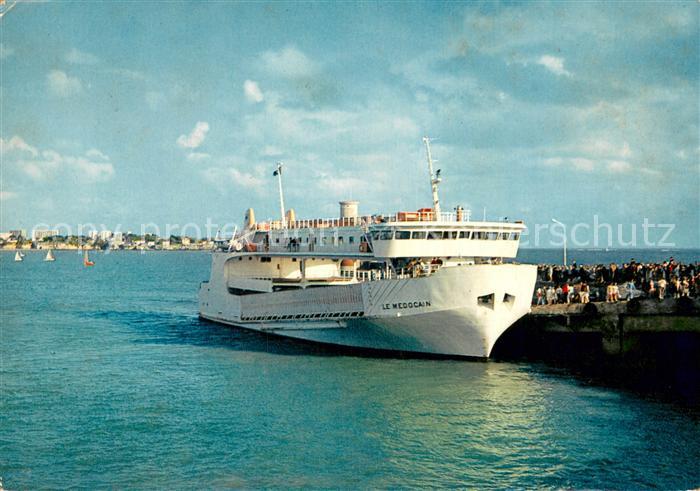 Royan 17 Jetee sud du Port Le Bac de Royan a la Pointe de Graves