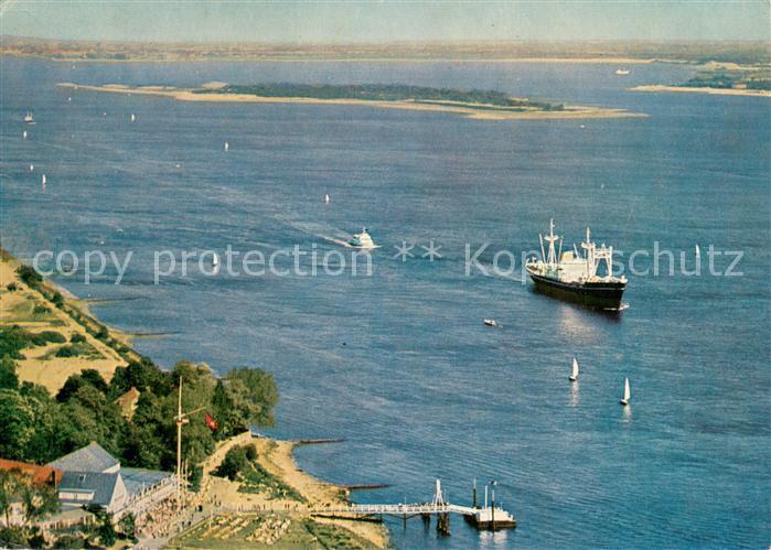 HAMBURG  CITY Schiffsbegruessung am Willkommhoeft vor dem Hamburger Hafen