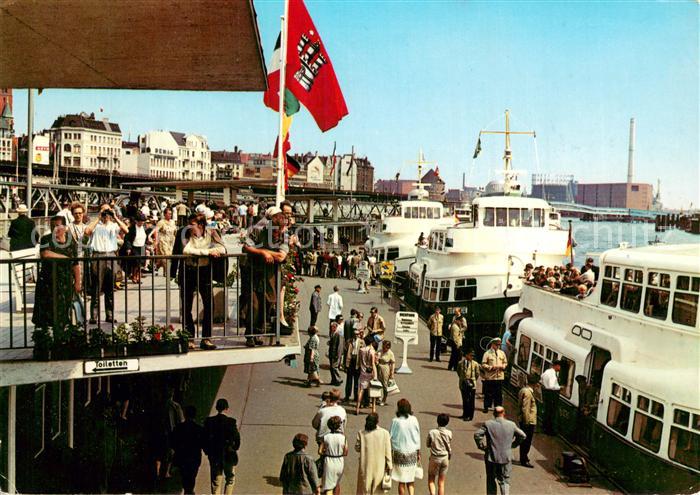 HAMBURG  CITY An de St Pauli Landungsbruecken