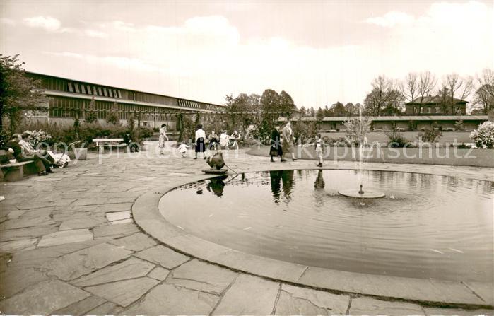 Neumuenster  Schleswig-Holstein Park der Textilfachschule