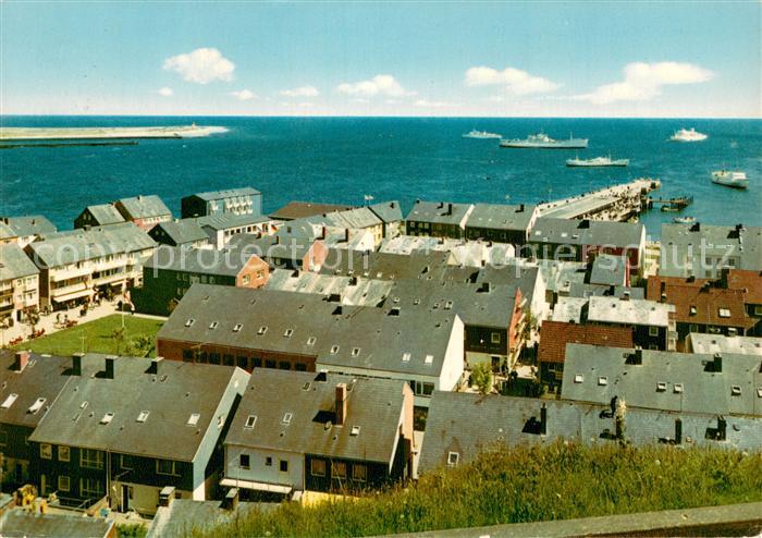 HELGOLAND Insel Schleswig-Holstein Blick auf Unterland und Reede und Badeduene