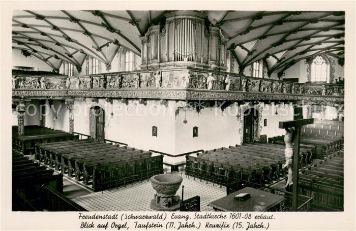 FREUDENSTADT BW Ev Stadtkirche mit Orgel Taufstein und Kruzifix