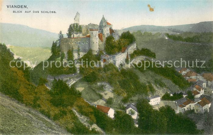 Vianden Luxembourg Blick auf das Schloss