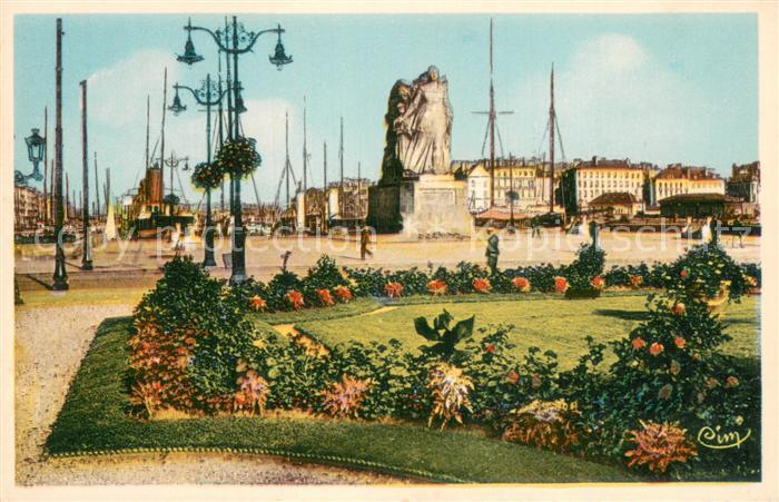 Le Havre Jolie echappee de la Place Gambetta sur le Bassin du Commerce