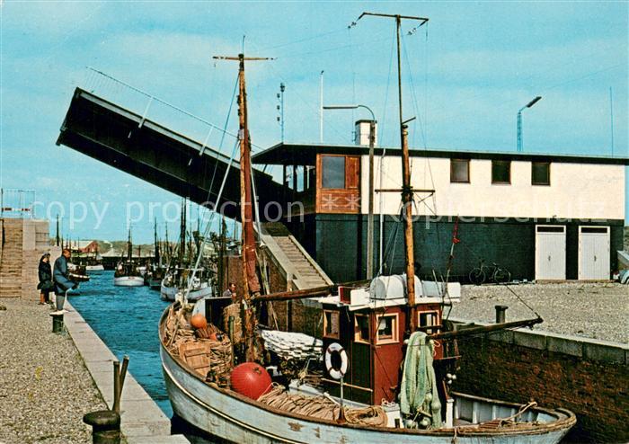 Hvide Sande DK Schleuse Segelboot