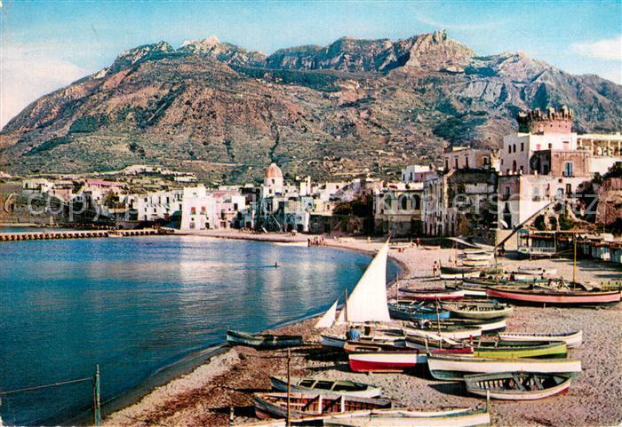 Forio d Ischia IT Epomeo Berg u. Strand