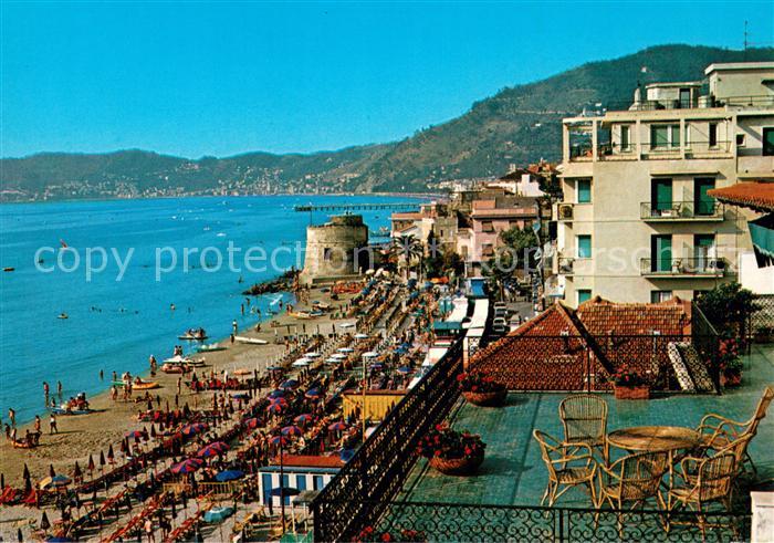 ALAssIO Savona Liguria IT Promenade am Meer m. Strand