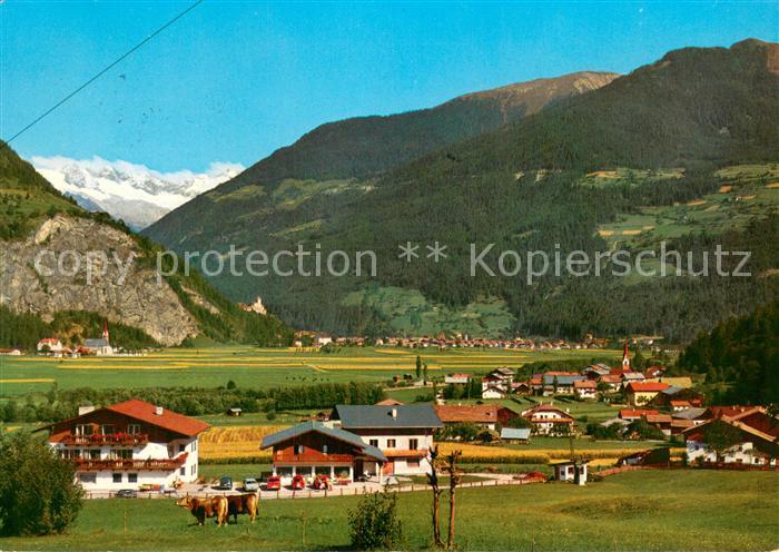 Sand  Taufers Suedtirol IT mit Kematen Pustertal Dolomiten