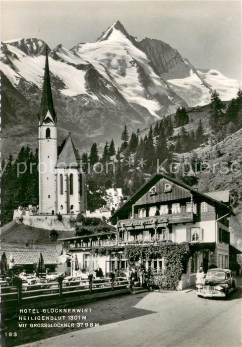 Heiligenblut Kaernten Hotel Glocknerwirt mit Grossglockner