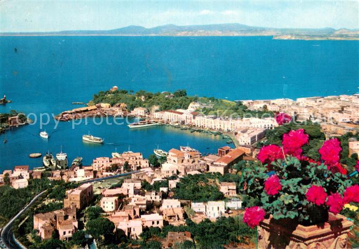 Porto d Ischia Fliegeraufnahme