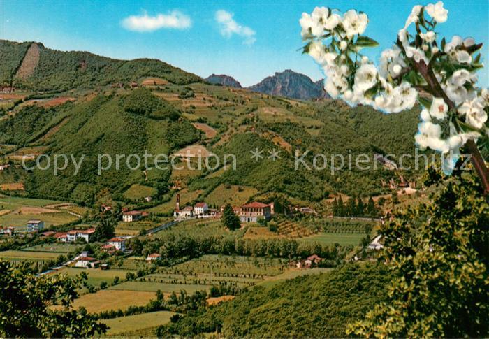 Colli Euganei IT Luvigliano di Torreglia Panorama e Villa dei Vescovi