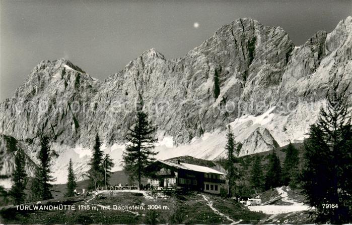 Tuerlwandhuette mit Dachstein