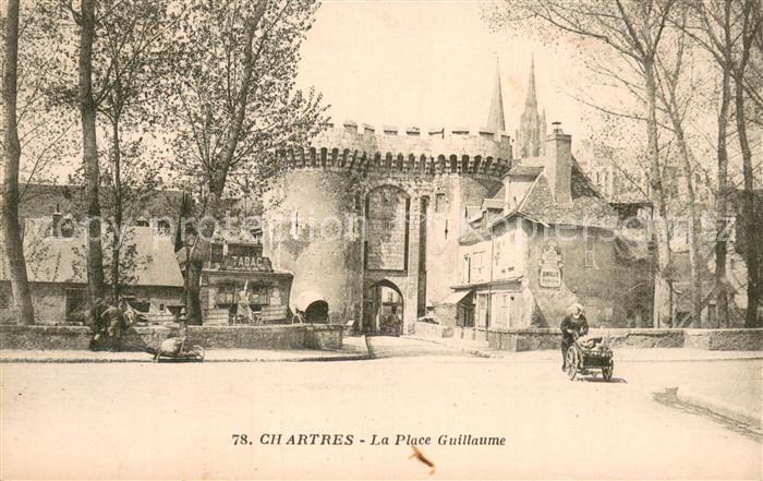Chartres 28 La Place Guillaume
