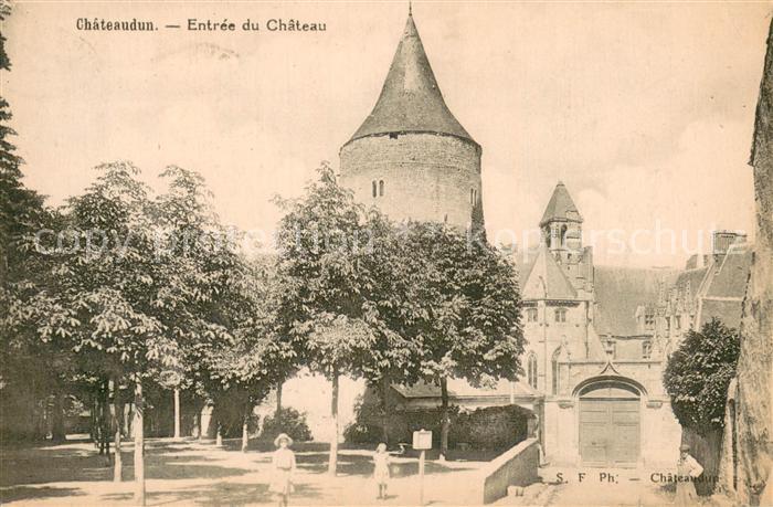 Chateaudun 28 Eure-et-Loir Entree du Chateau