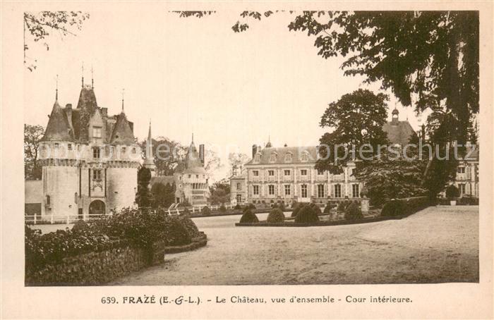 Fraze 28 Eure-et-Loir Le Chateau vue d’ensemble Cour interieure