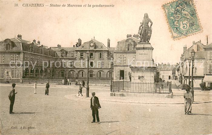 Chartres 28 Statue de Marceau et la gendarmerie Statue de Marceau Monument