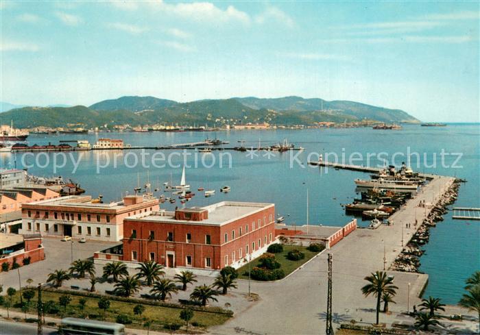 La Spezia Liguria IT Golfo di La Spezia - Hafenkommando u. Italien Molo