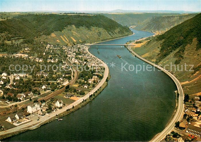 Loef Mosel Fliegeraufnahme mit Moselbruecke Alken Brodenbach