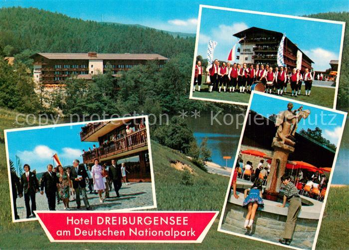 Tittling Hotel Dreiburgensee Trachtengruppe Brunnen