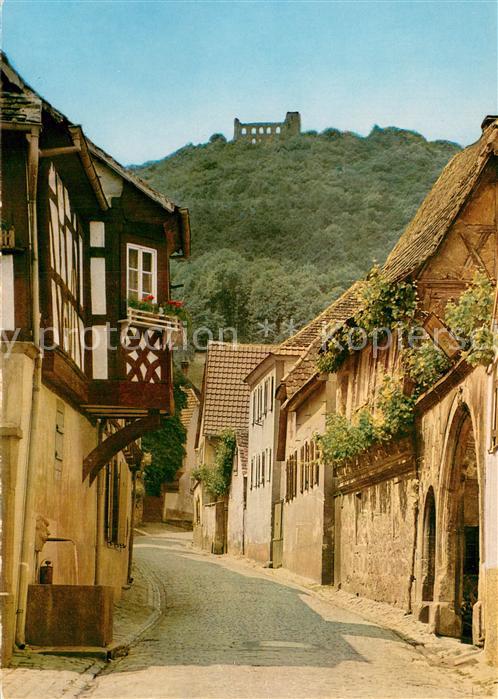 Hambach Neustadt Weinstrasse Schlossgasse mit Blick zum Hambacher Schloss