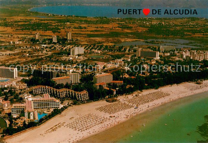 Puerto de Alcudia Al fondo la Bahia de Pollensa Fliegeraufnahme