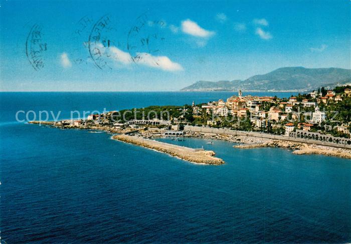 Bordighera IT Cap St Ampelio mit Hafen Fliegeraufnahme