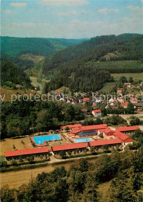 Steinwiesen Aparthotel Frankenwald Aussenansicht m. Pool