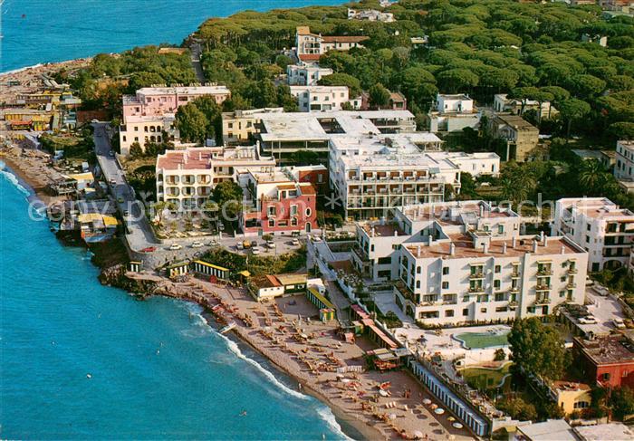 Ischia IT Fliegeraufnahme Kueste d. Grand Hotels