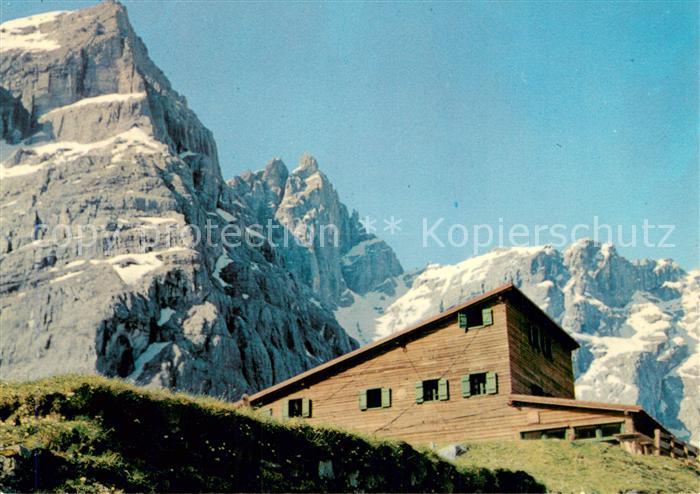 Gschnitztal Tirol AT Tribulaun-Huetten Aussenansicht