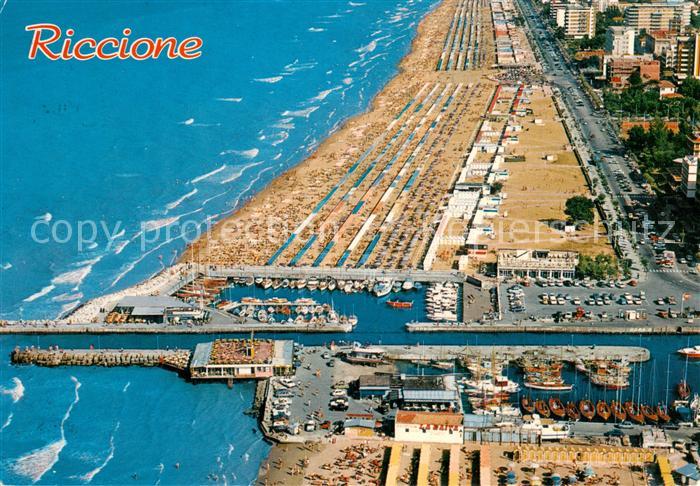 Riccione Rimini IT Fliegeraufnahme Strand