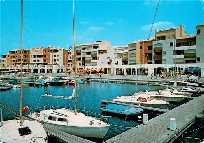 Cap-d Agde Le port Richelieu et Residence Saint-Clair