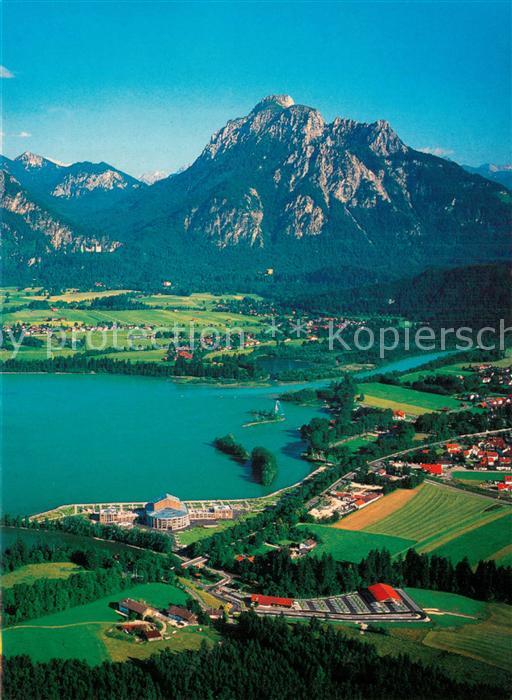 Forggensee Schwangau mit den Koenigsschloessern und dem Musical Theater Neuschwa