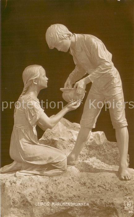 LEIPZIG Sachsen Maerchenbrunnen Haensel und Gretel an der Quelle