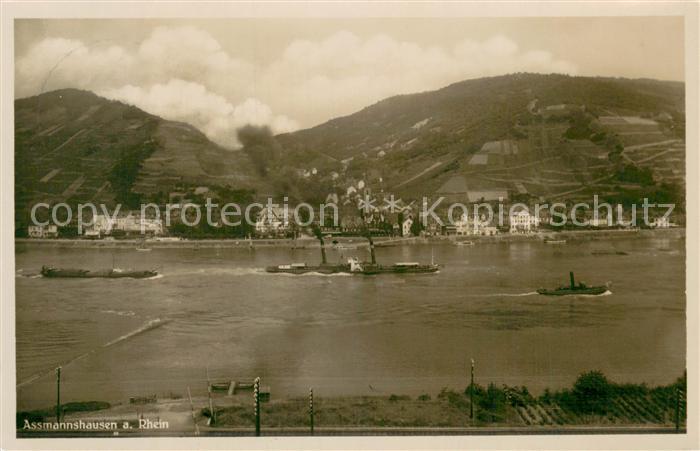 Assmannshausen Blick ueber den Rhein Binnenschifffahrt