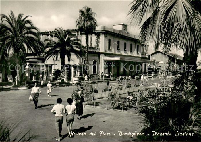 Bordighera IT Piazzale Stazione Riviera dei Fiori Bahnhofsesplanade