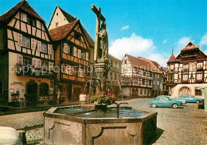 Kaysersberg Haut Rhin Place de l’Eglise Brunnen