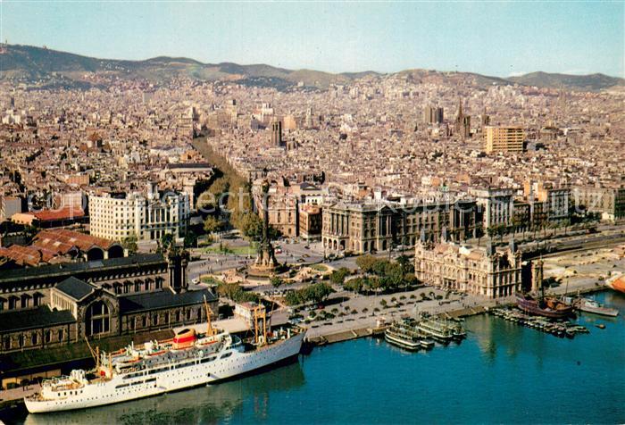 Barcelona Cataluna Vista aerea de la ciudad desde el mar