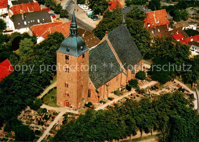 Burg  Fehmarn St Nikolai Kirche Fliegeraufnahme