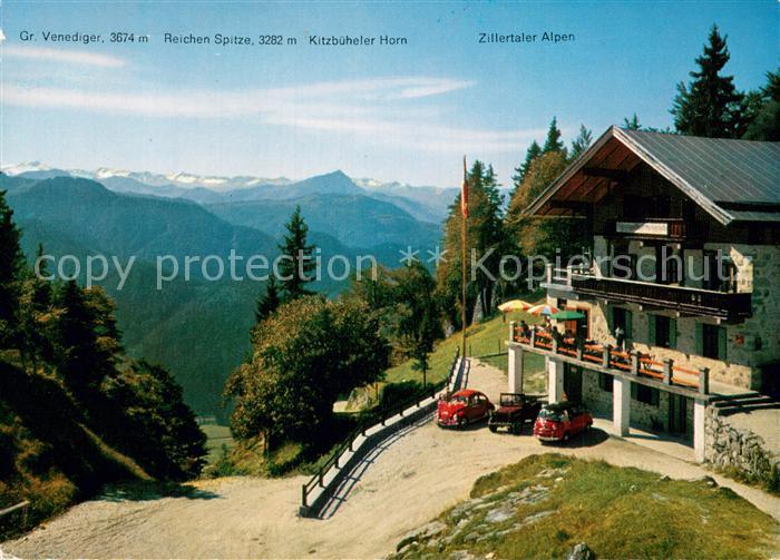 Waidring Tirol AT Alpengasthof Steinplatte mit Kitzbueheler Horn und Zillertaler