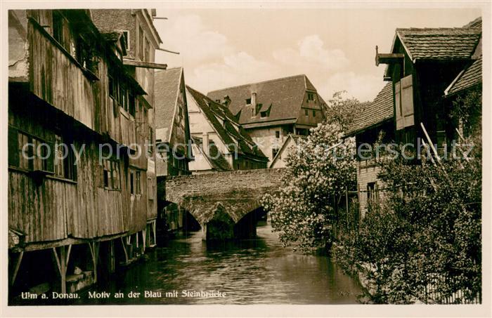 Ulm  Donau Partie an der Blau mit Steinbruecke