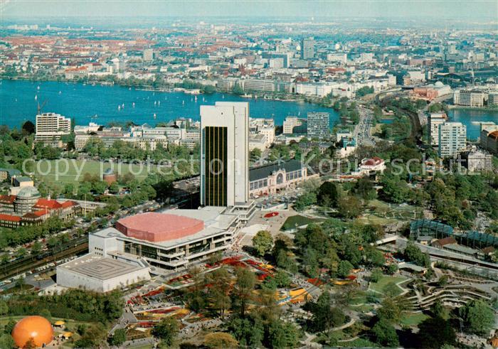 HAMBURG  CITY Blick vom Fernsehturm auf Congress Centrum und Alster