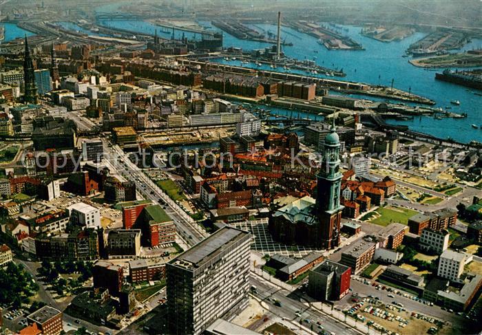 HAMBURG  CITY Michel Ost West Strasse Blick zum Hafen