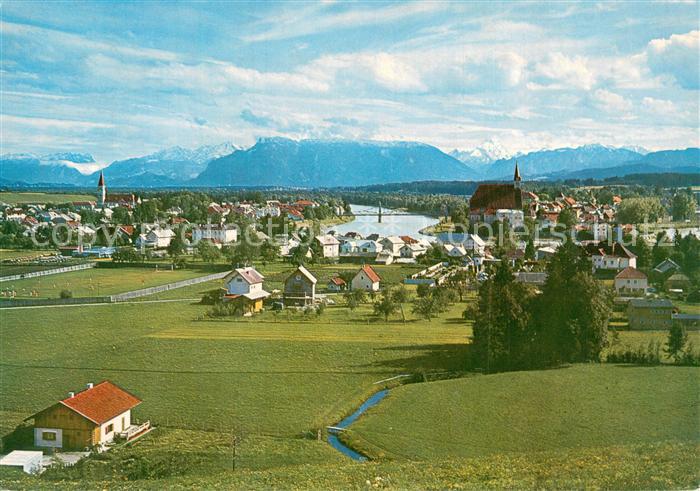 Oberndorf Laufen Panorama mit Salzburger und Berchtesgadener Bergen